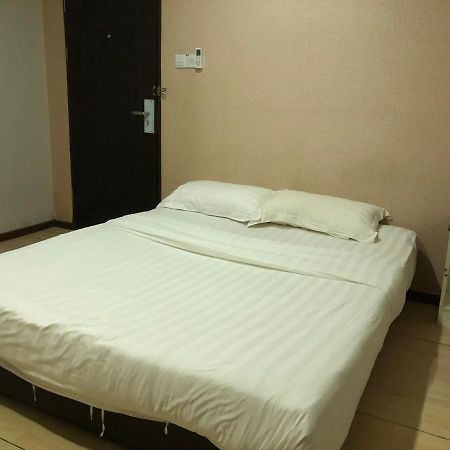 Super Oyo 90668 Joy Inn Miri Bagian luar foto