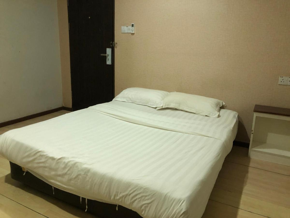 Super Oyo 90668 Joy Inn Miri Bagian luar foto