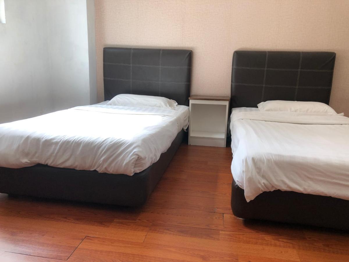 Super Oyo 90668 Joy Inn Miri Bagian luar foto