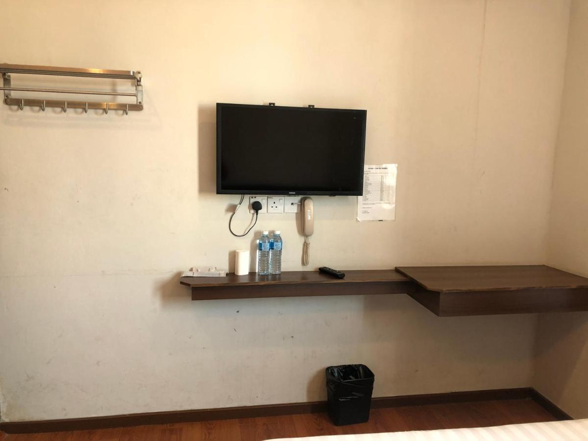 Super Oyo 90668 Joy Inn Miri Bagian luar foto