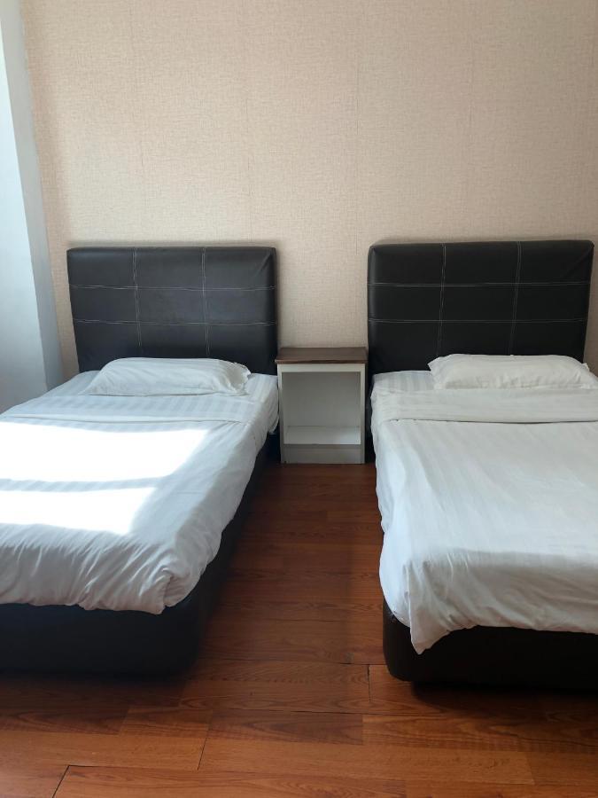 Super Oyo 90668 Joy Inn Miri Bagian luar foto